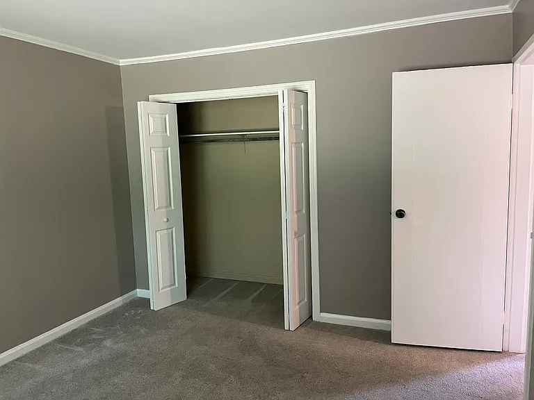 5125 Valley Stream Rd — Photo 40