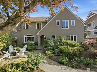 2324 34th Ave S, Seattle, WA 98144