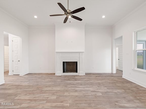 5th image of 222 Central Village Way