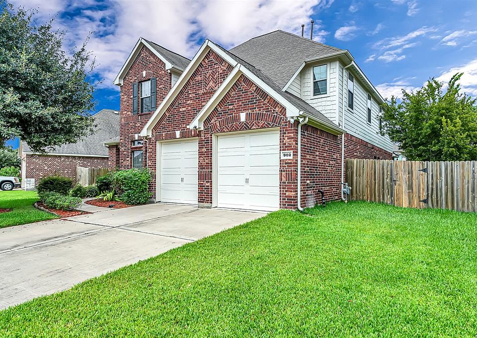 1st image of 902 E Tide Bay Cir