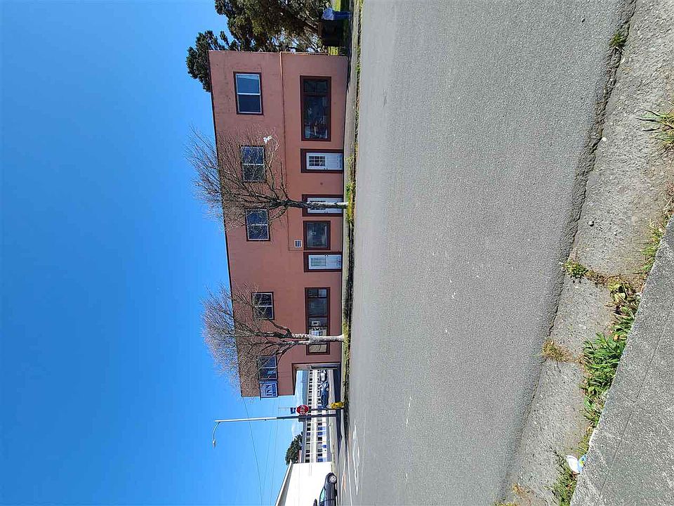 1st image of 1175 2nd St #100