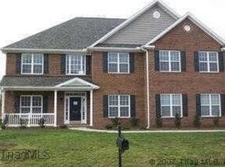 7617 Sterlingshire Dr, Greensboro, NC 27409
