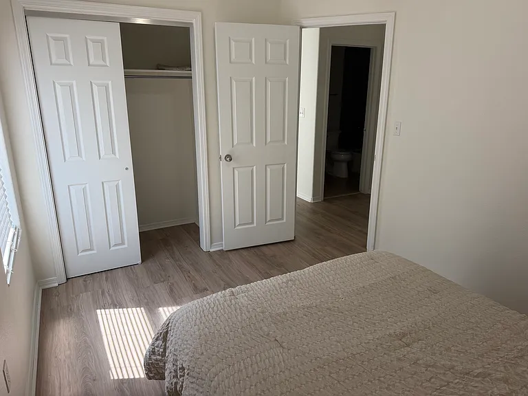 1600 Bradley Ct — Photo 24