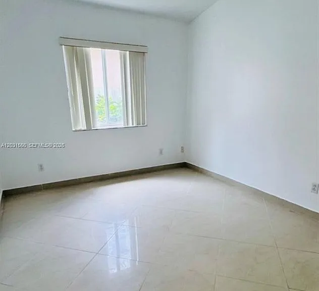 10420 SW 24th Ct — Photo 8