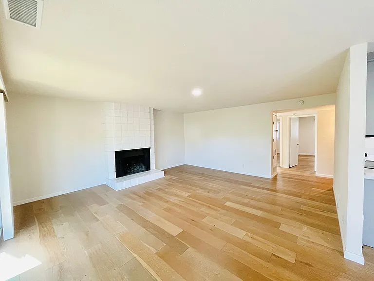 255 S Rengstorff Ave #67 — Photo 3