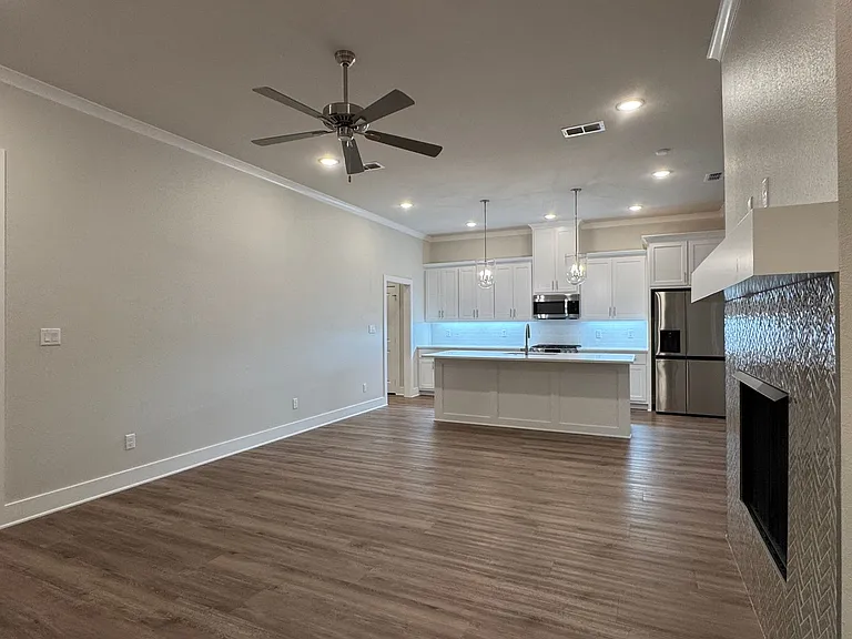 7035 Hillside Ave — Photo 13