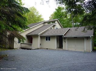 1192 Deer Trail Rd, Pocono Pines, PA 18350