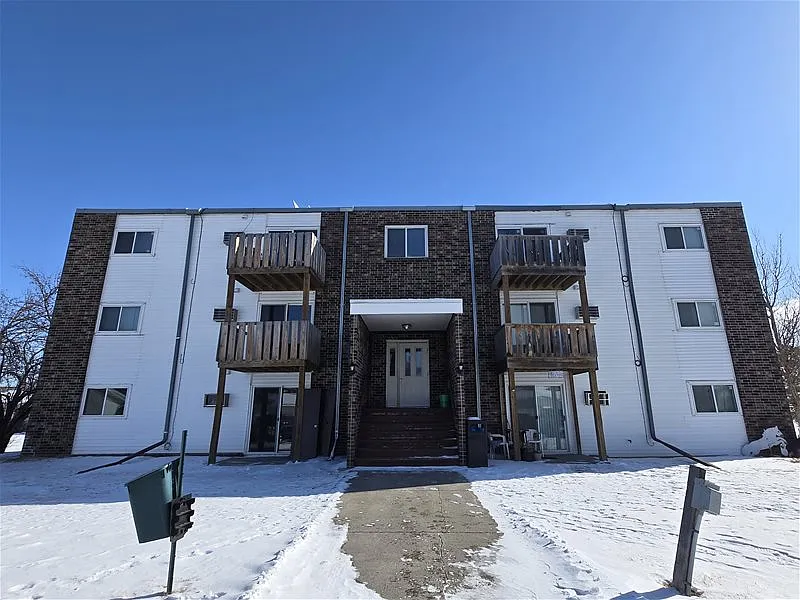 226 8th Ave SE #5