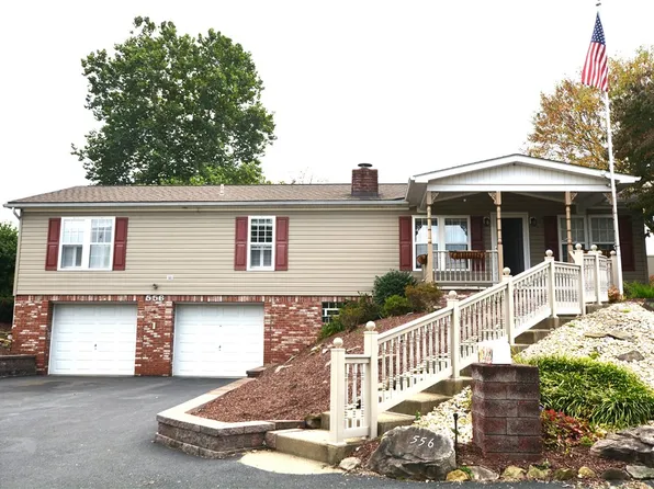 556 Center Hill Rd, Pittsburgh, PA 15239