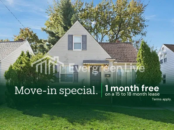 18402 Lewis Dr, Maple Heights, OH 44137
