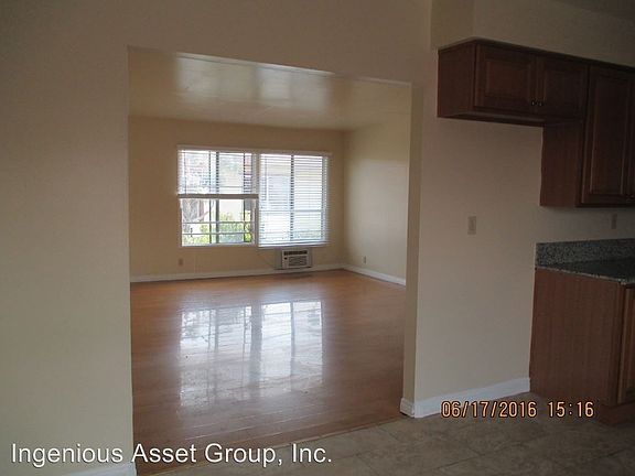 2nd image of 607 N Dalton Ave