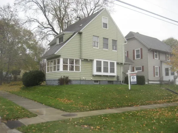 1924 Monroe Ave NW, Grand Rapids, MI 49505