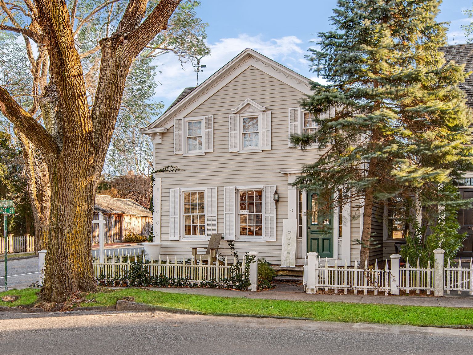 43 Madison St, Sag Harbor, NY 11963 | Zillow