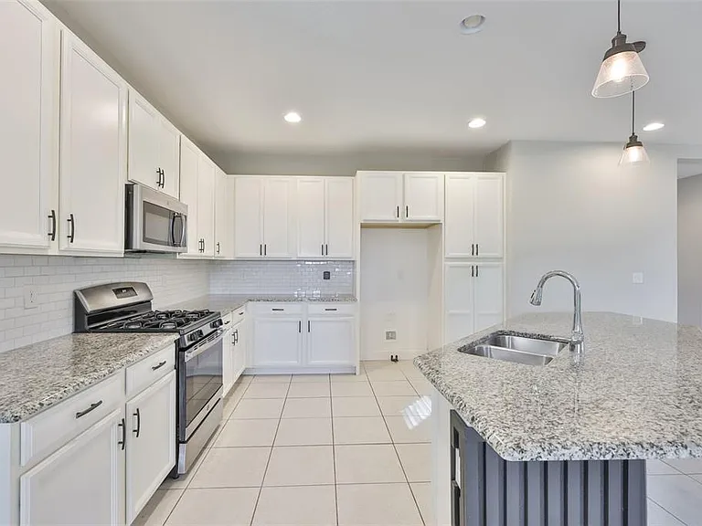 6207 Voyagers Pl — Photo 12