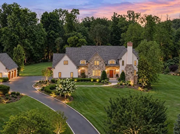 5 Pemberton Ln, Doylestown, PA 18901