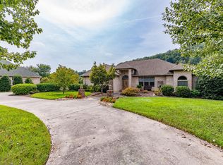 504 Mariner Point Dr, Clinton, TN 37716