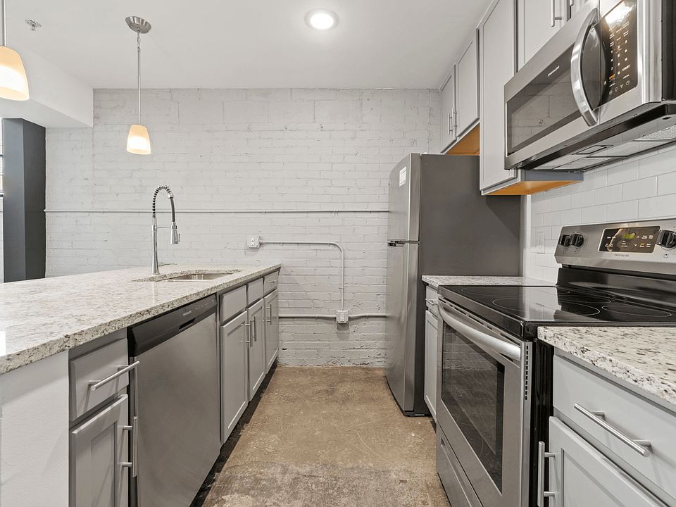 1st image of 11900 Main St #4-4015