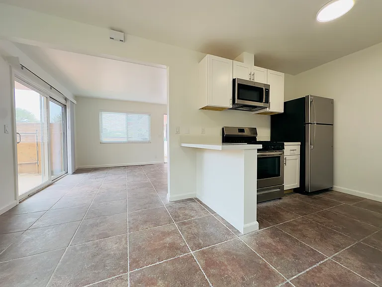 1036 Del Mar Ave #C — Photo 3