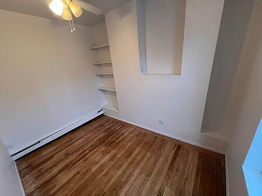 Rented by KNOCKKNOCK LLC | media 7