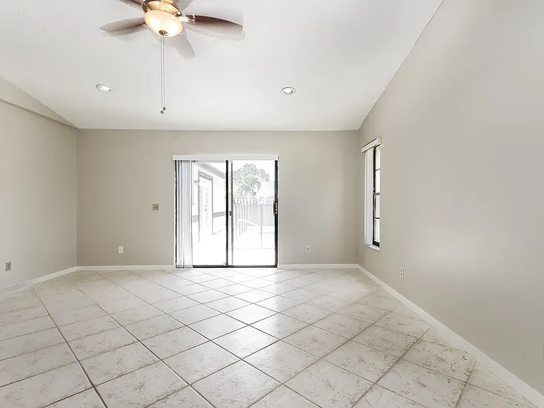 14480 Stirrup Ln — Photo 9
