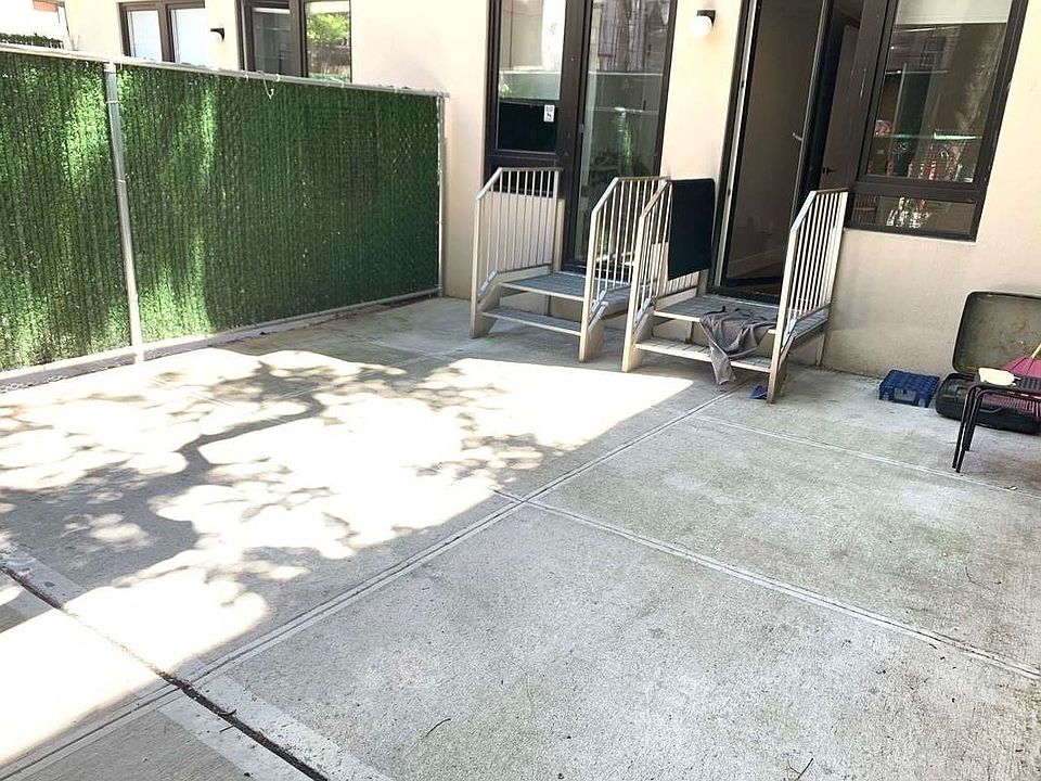 1st image of 50 E 21st St