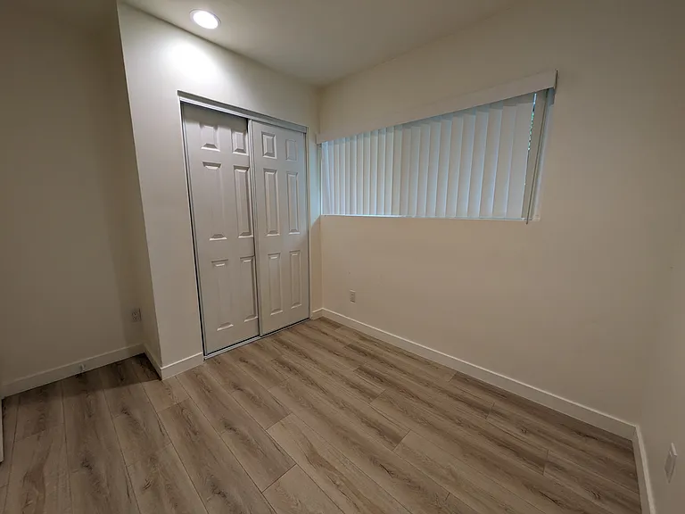 200 E Phillips St #202 — Photo 11