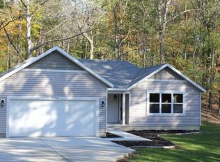 3014 Pettis Ave NE, Ada, MI 49301