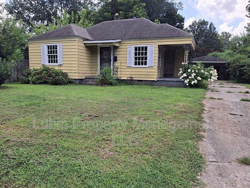 1st image of 3687 Bowen Ave