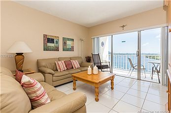 2nd image of 300 Bayview Dr APT 1514