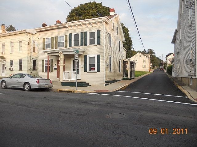 1st image of 500 E Main St