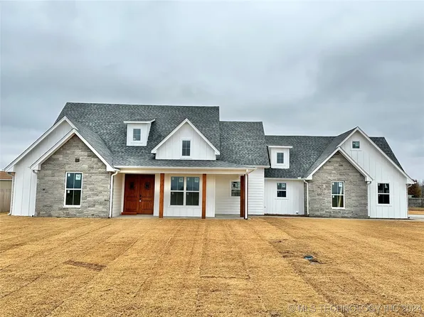 5699 S Julian Blvd, Muskogee, OK 74403