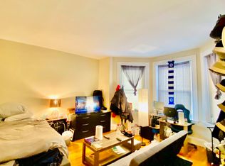 907 Boylston St #22R, Boston, MA 02115