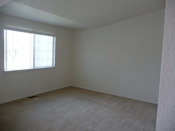 3rd image of 2265 Ponderosa Pl