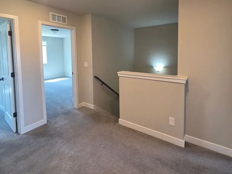 10429 Luneth Dr — Photo 13