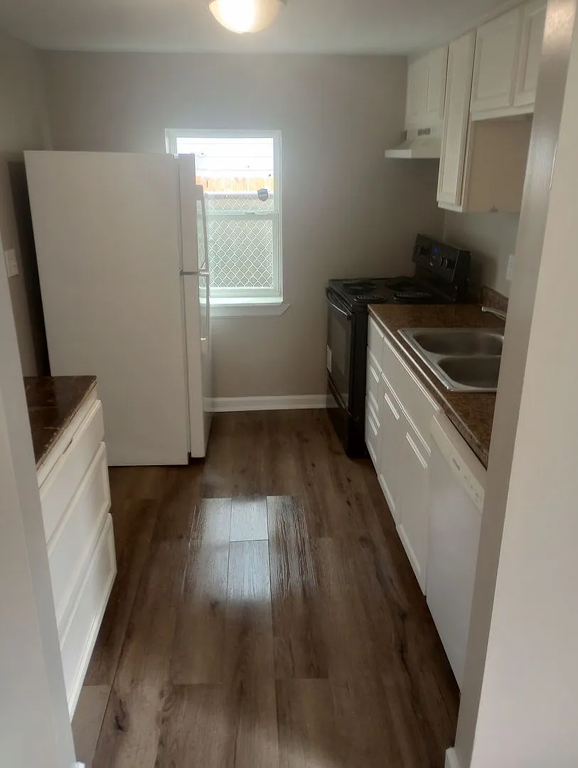 818 East Bolton Street — Photo 3
