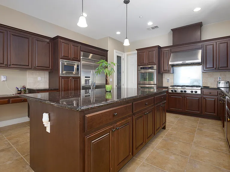 3272 Ashbourne Cir — Photo 15