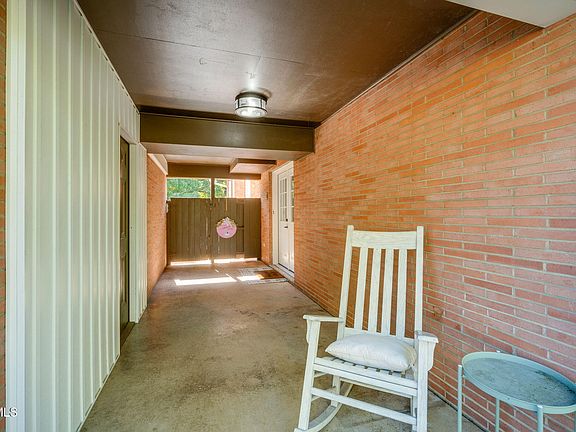 4th image of 4517 Chickasaw Rd