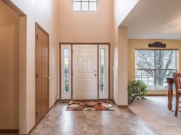 2nd image of 7939 Crescent Dr