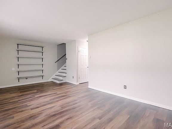 3rd image of 8795 Sieloff Dr