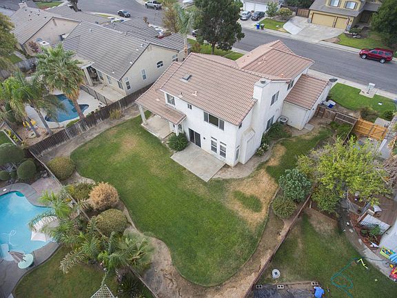2nd image of 882 E Willow Cir