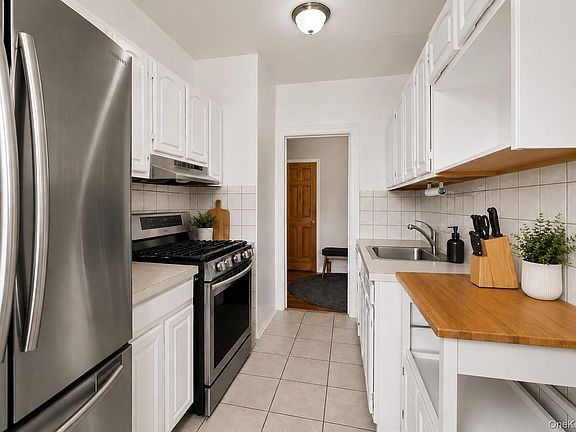 5th image of 472 Gramatan Avenue CC3, Bldg 6