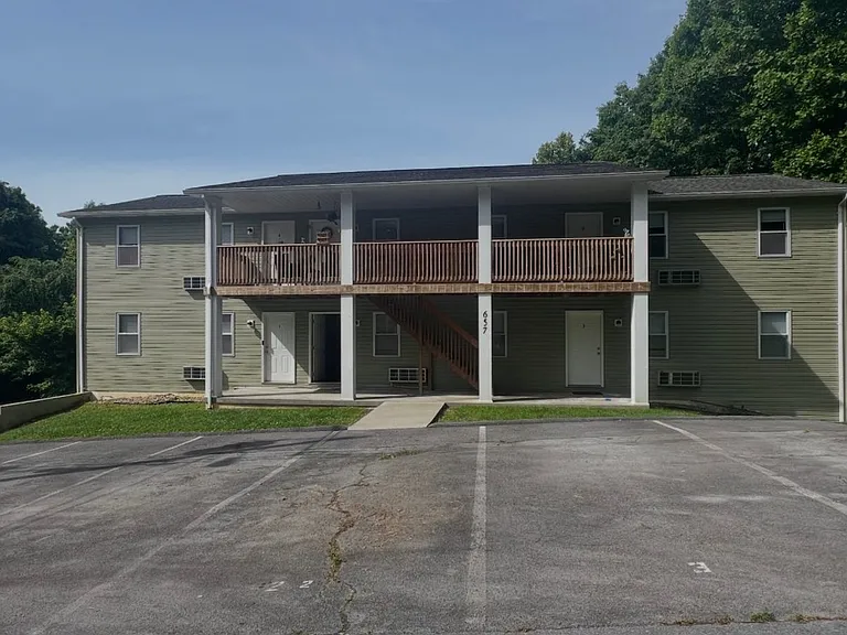 657 Jena Beth Dr — Photo 1