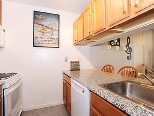 Sold by Corcoran | media 3