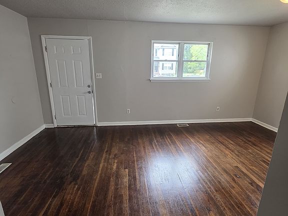 4th image of 732 Childs Ave