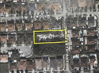 148 Avenue 32 Ln, Miami, FL 33185