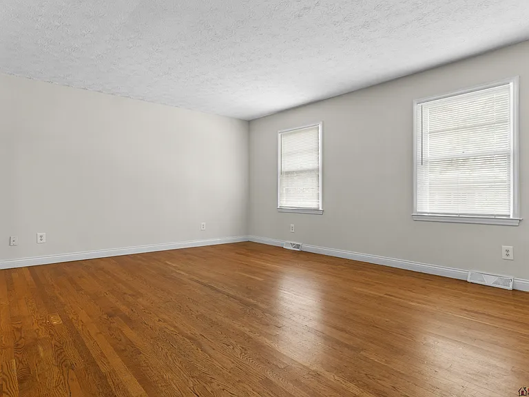 3330 Tisdale Dr — Photo 4