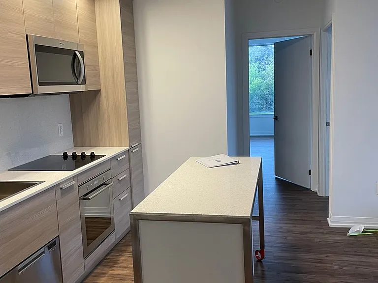 75 Canterbury Pl #516 — Photo 3