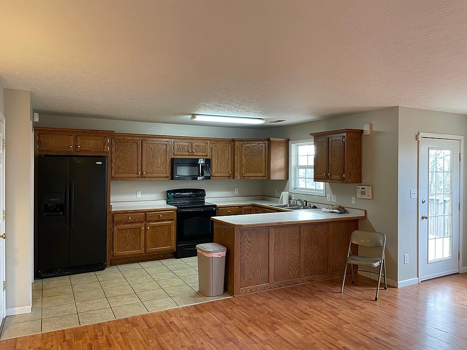 2nd image of 203 Wilmington Ct