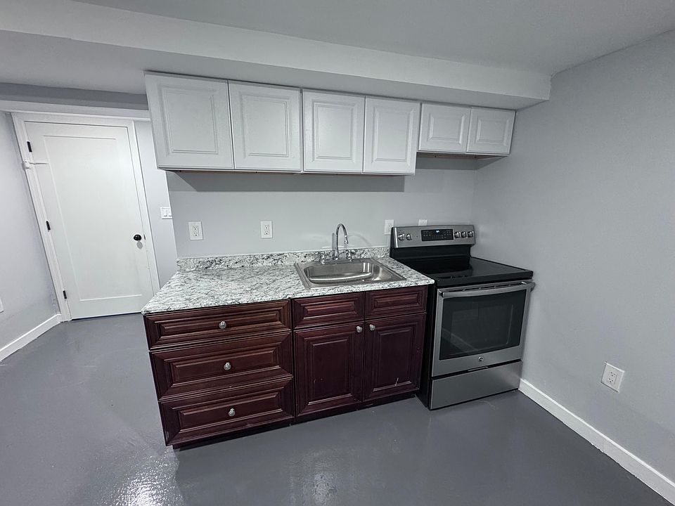 1st image of 81 Bostwick Ave #B2