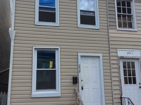 239 S Queen St, York, PA 17403